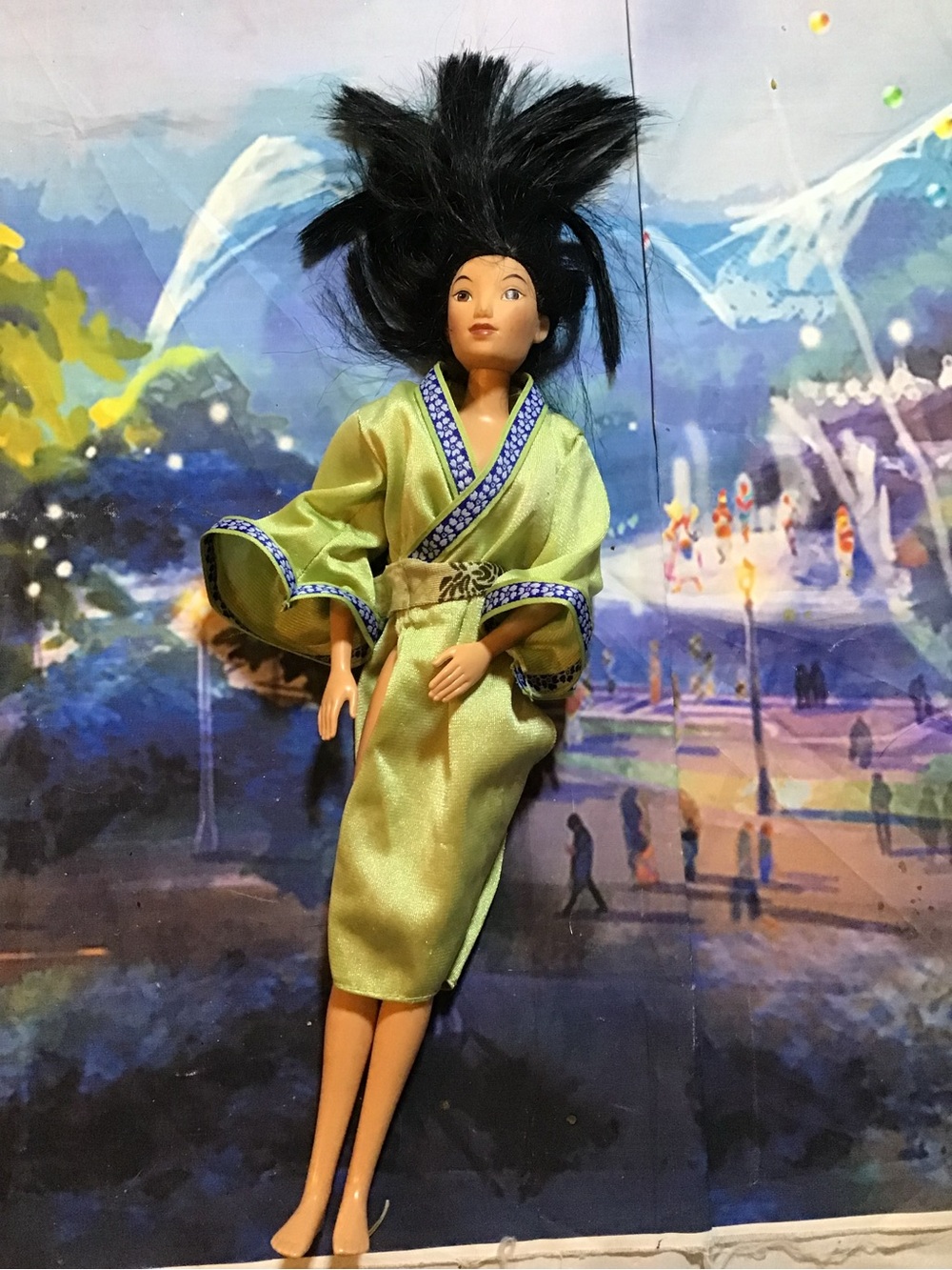 Disney store princess Mulan classic doll black hair & brown eyes